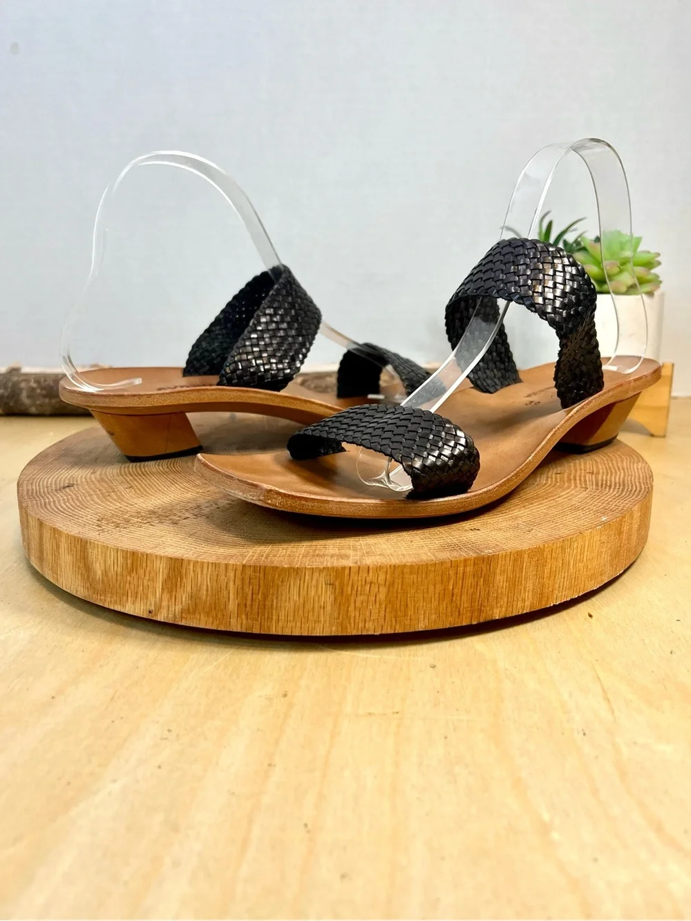 Cydwoq Parallel Kitten Heel Woven Strap Sandals in Black Size 39.5